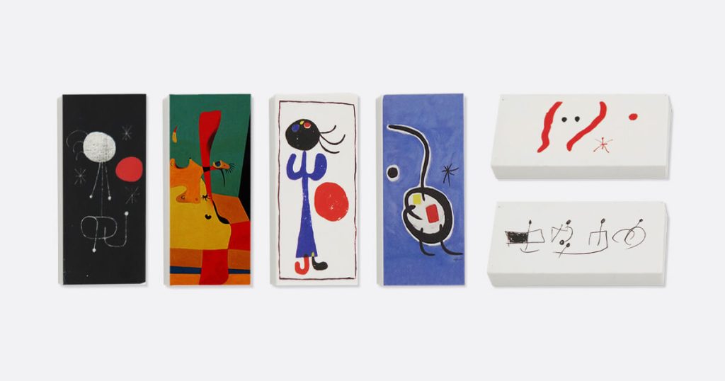 Gomas rectangulares con obras de Joan Miró