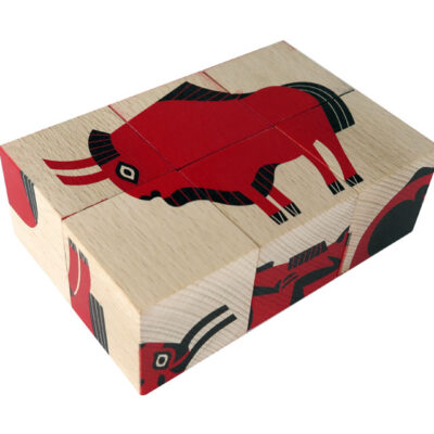 Puzzle of 6 wooden cubes